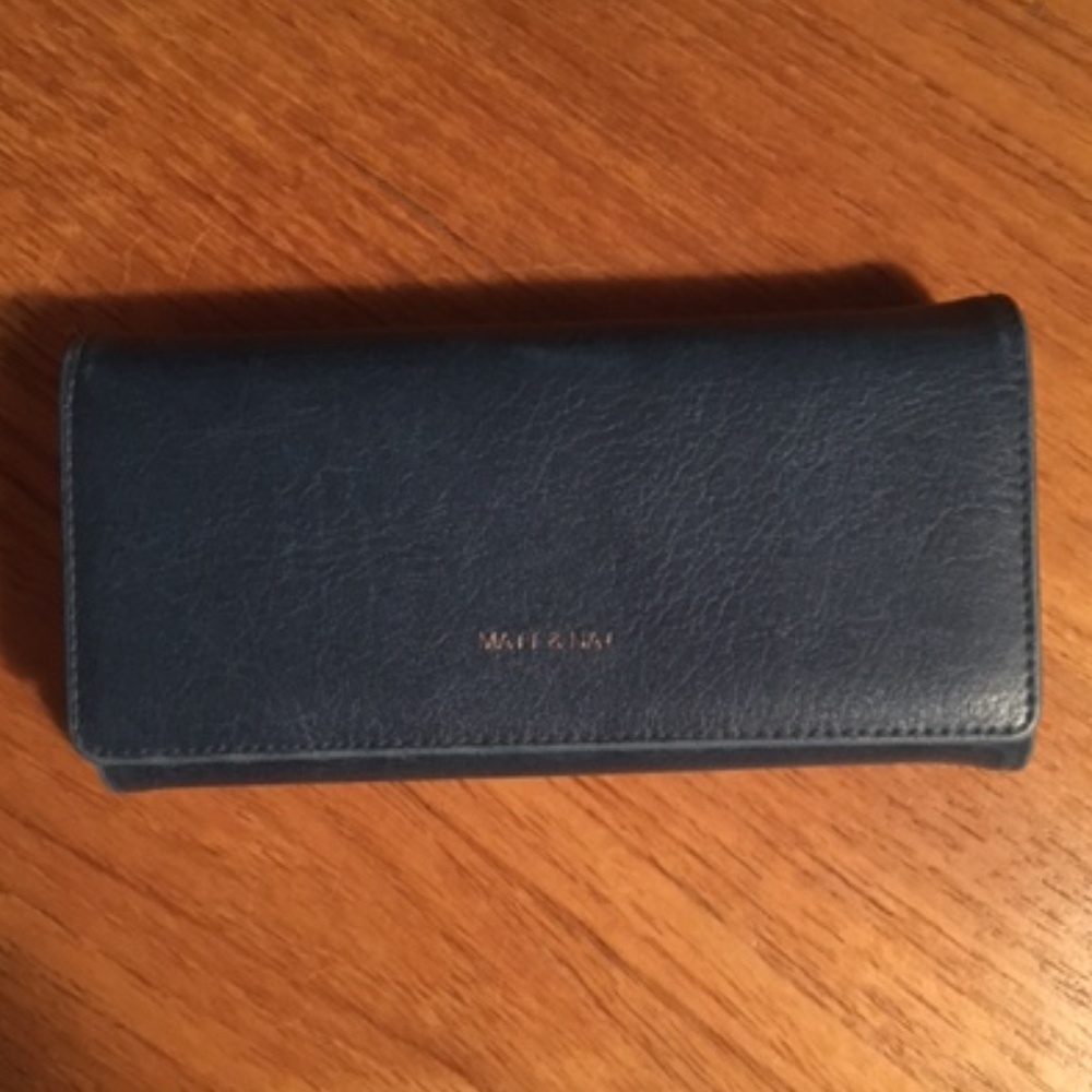 Perfect condition Matt & Nat vegan leather wallet